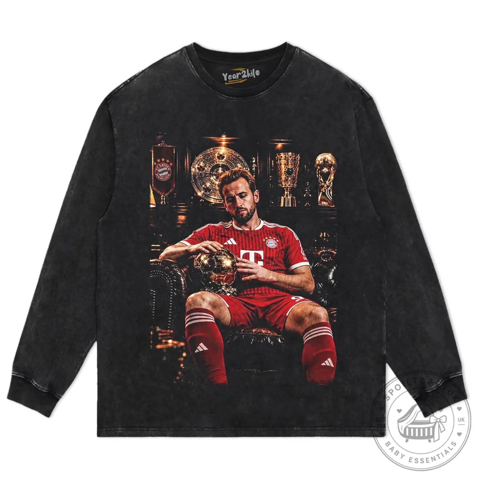 Black T-Shirt with Graphic Print of Harry Kane, Bayern Munich Football Star 16 Black T-Shirt with Graphic Print of Harry Kane, Bayern Munich Football Star
