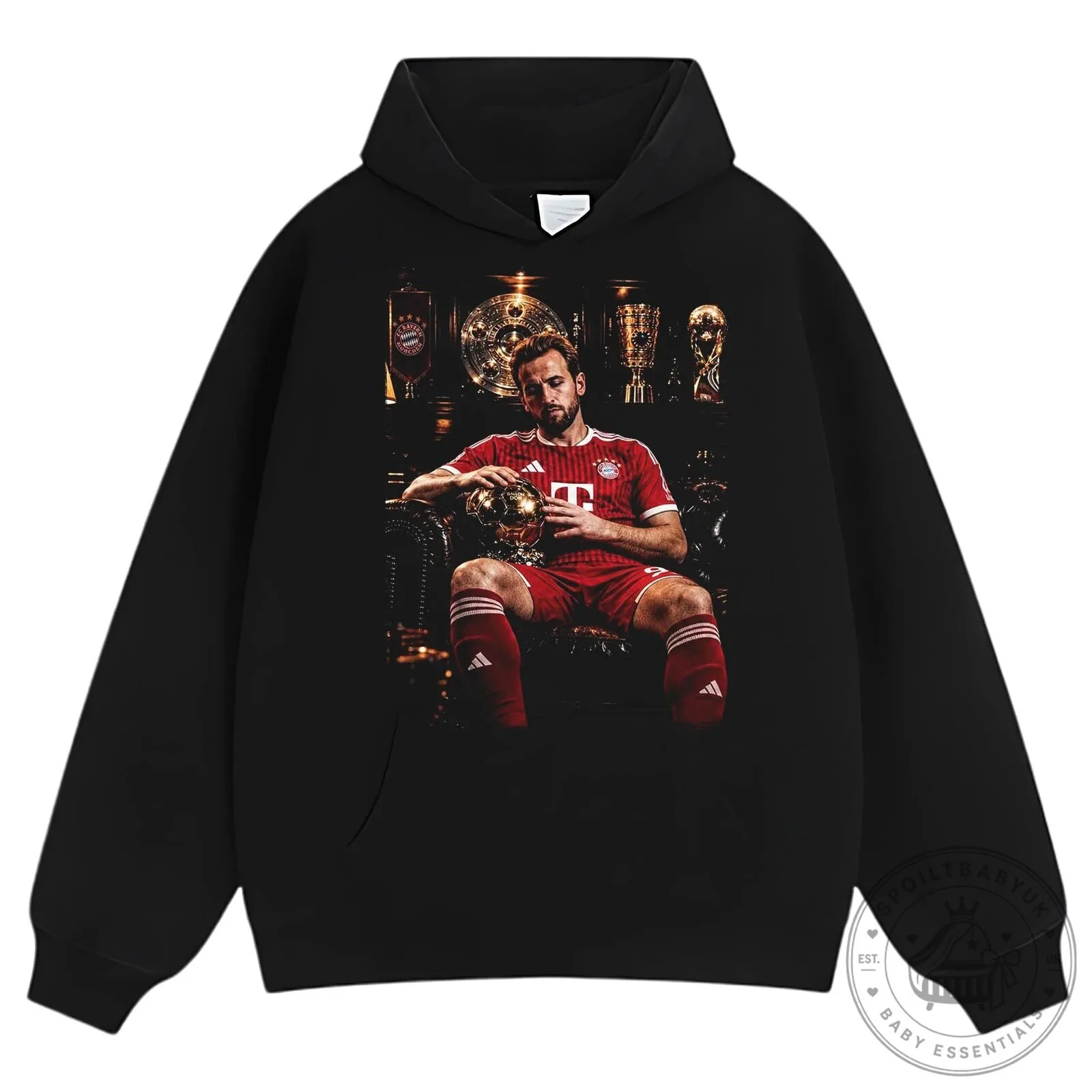 Black T-Shirt with Graphic Print of Harry Kane, Bayern Munich Football Star 17 Black T-Shirt with Graphic Print of Harry Kane, Bayern Munich Football Star